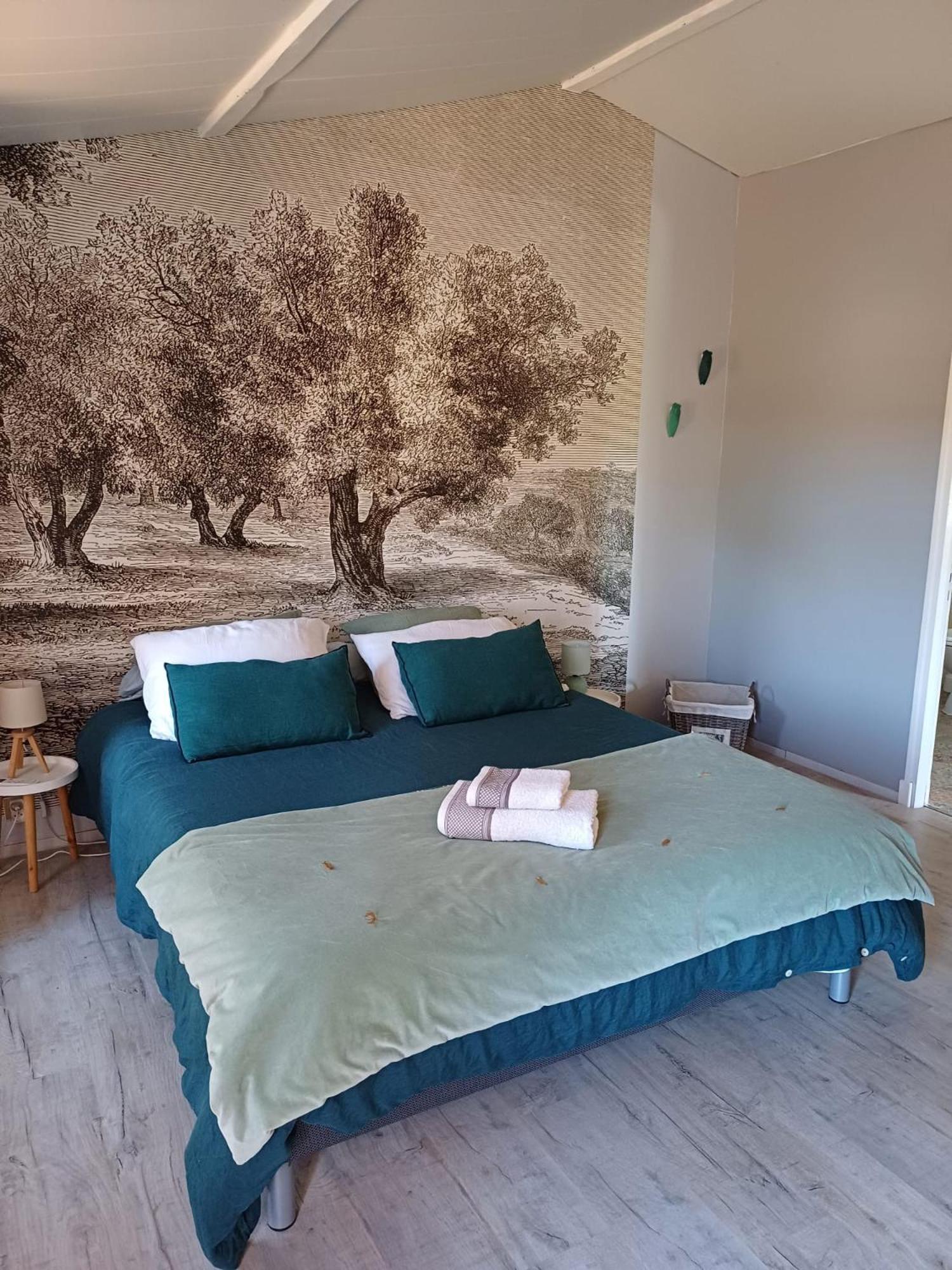 Family First Villa Gargas  Dış mekan fotoğraf